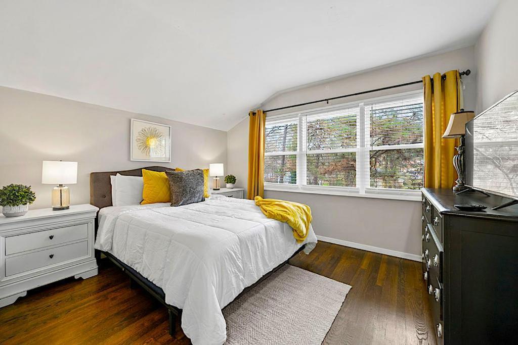 Goodkarma Rentals Refreshed Smyrna Home Near Battery Atl Half Mile To Interstate Atlanta Zewnętrze zdjęcie